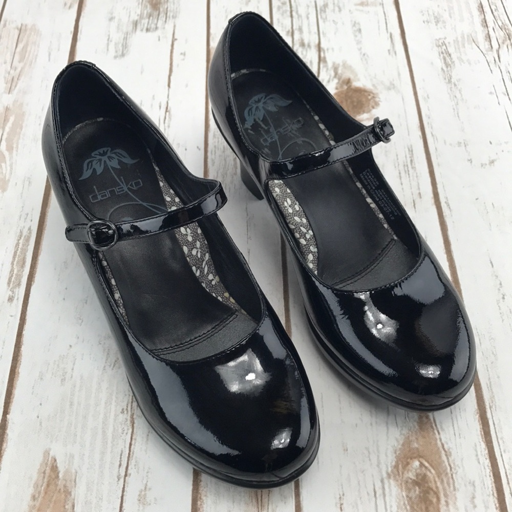 ✨ Black Dansko Patent Leather Mary Janes, Bett 39